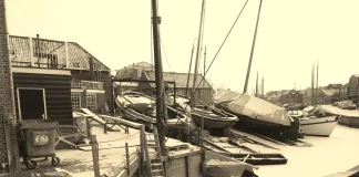 Schepen die naar het wrakkenkerkhof voeren Botterwerf Bunschoten