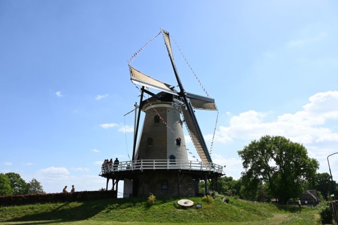 Stellingkorenmolen De Windhond Soest