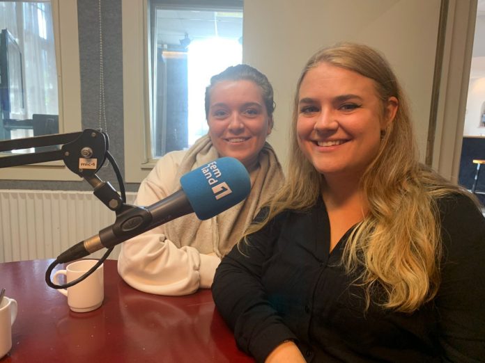 Caitlin de Wit en Julia Konijnenbelt van Buddy tot Buddy