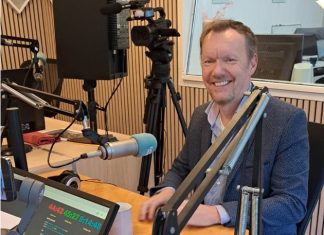 Bijeenkomst Volt in Soesterberg door burgemeester afgevlagd Ronald Christiaans