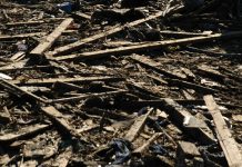 Afvaldumping in buitengebied van Baarn bouwafval