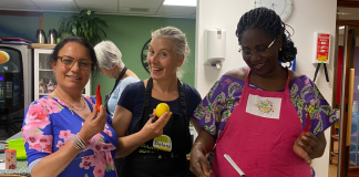 Belgisch-Congolees Buffet door Stichting Balans Buurtkeuken, rechts Angelique