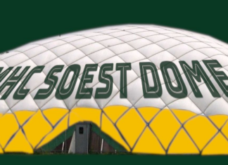 Das en winterweer doen blaashal MHC Soest de das om MHC Soest Dome