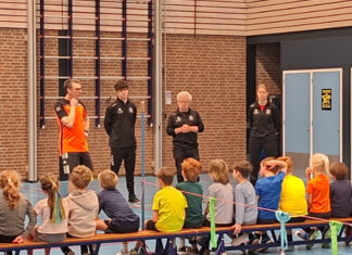 Zeven basisscholen krijgen korfbalclinics van KV De Eemvogels Zeven basisscholen krijgen korfbalclinics van KV De Eemvogels
