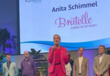 ‘We willen alle vrouwen met lymfoedeem bereiken’ Anita Schimmel pitcht als één van de acht finalisten haar Bratelle voor het publiek. Foto archief