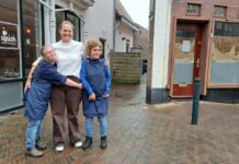 Tweede locatie Uniek Baarn opent in april: uitbreiding dagbesteding en winkel Kitty de Vries met twee gewaardeerde medewerksters. Foto Melissa Hofland
