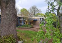 Nieuwe islamitische basisschool De Parel start na de zomer in tijdelijk onderkomen in Soest De Parel, een school op islamitische grondslag, opent in september de deuren.