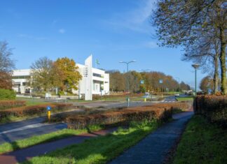 Veel opties, weinig vanzelfsprekend: formatie Soest ligt open Gemeentehuis Soest Dalweg