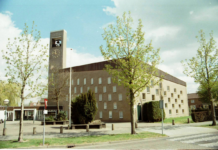 Kogel door de (Advent)kerk: verkocht en gesloopt Adventkerk Bunschoten