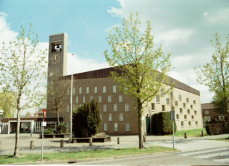 Kogel door de (Advent)kerk: verkocht en gesloopt Adventkerk Bunschoten