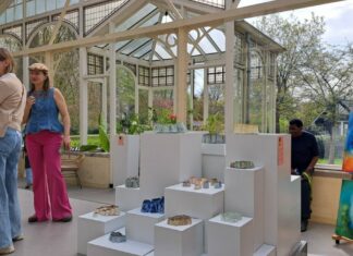 Ode aan borstverkleining tijdens Kunstpalet033 in Baarnse Wintertuin Kunstpalet033 in de wintertuin Baarn