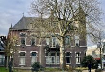 CDA en 50Plus willen samen 1 wethouder delen Gemeentehuis Baarn