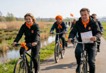 Traditionele fietstocht Koningsdag langs Soester veen, turf en verborgen verhalen