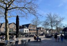 Petitie moet gevaarlijk Spakenburgs Spuiplein fietsvrij maken