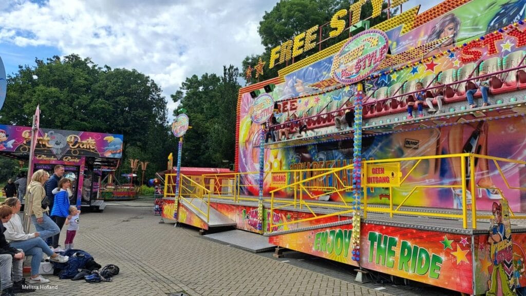 Attractie Freestyle op de kermis Baarn aan de Geerenweg op de parkeerplaats van het IJsbaanterrein 2026