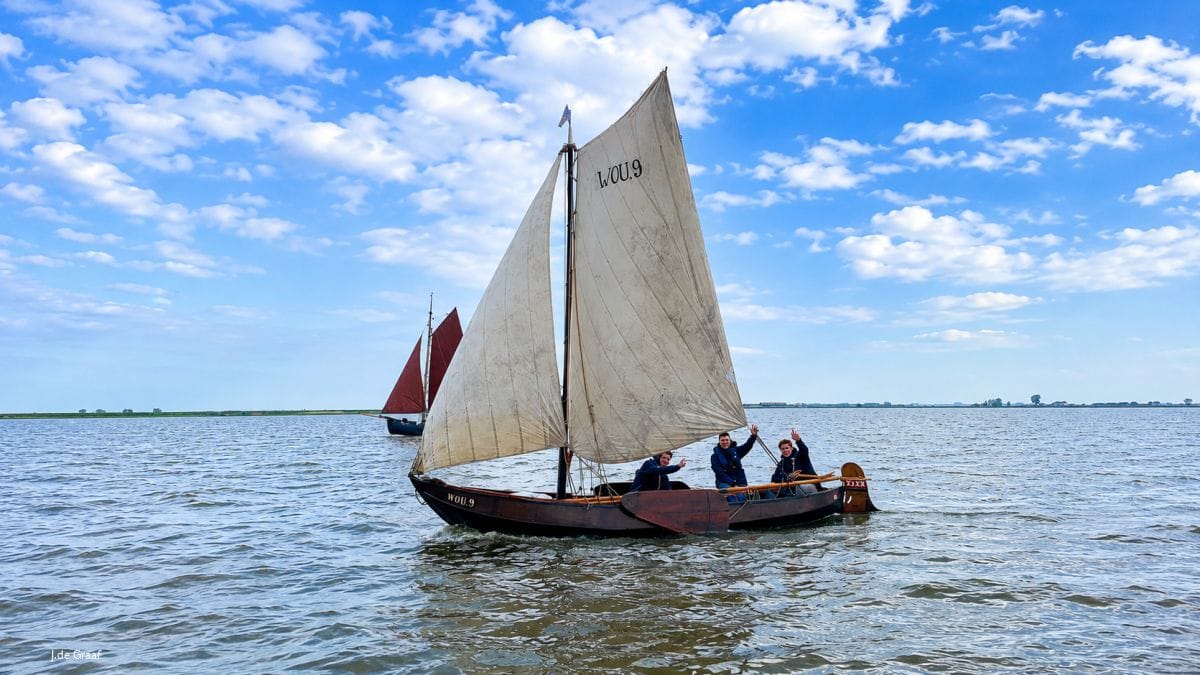 Jongste schipper Jouke (19) wil DARP graag winnen WOU9 Zalmschouw Jouke de Graaf