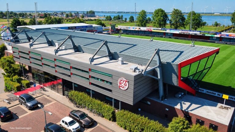 Actie opgestart na geweld rond voetbalveld Voetbalstadion IJsselmeervogels Bunschoten - Spakenburg