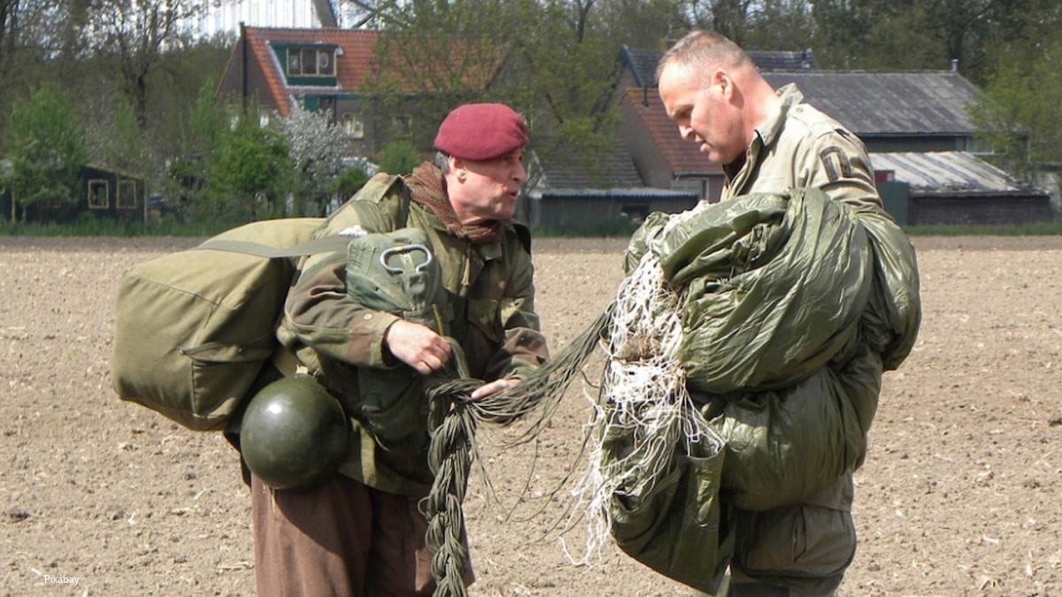 Militaire oefeningen merkbaar in en boven Baarn Militaire oefeningen merkbaar in en boven Baarn